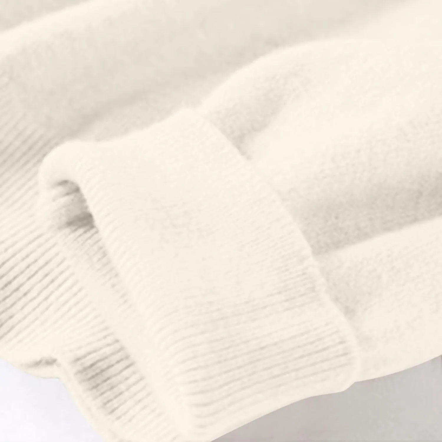 Cashmere Sweaters for Women Seamless Knit Sweater Lightweight Long Sleeve Jumper Soft Warm Wool Sweater Trendy