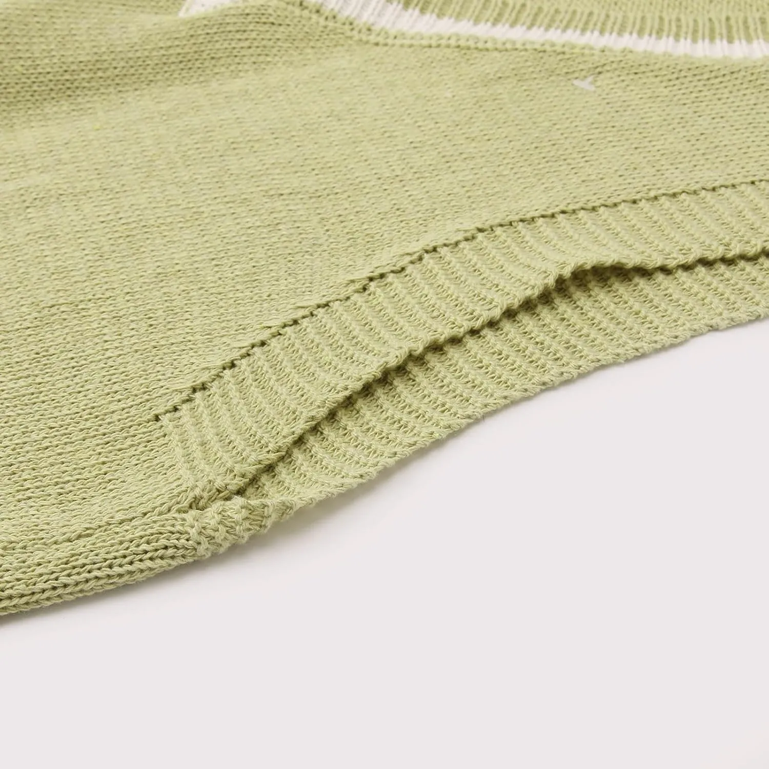 Sleeveless Sweater Vest for Men Color Block Knitted Trendy Pullover Sweater V Neck Comfort Soft Casual Jumper Tops