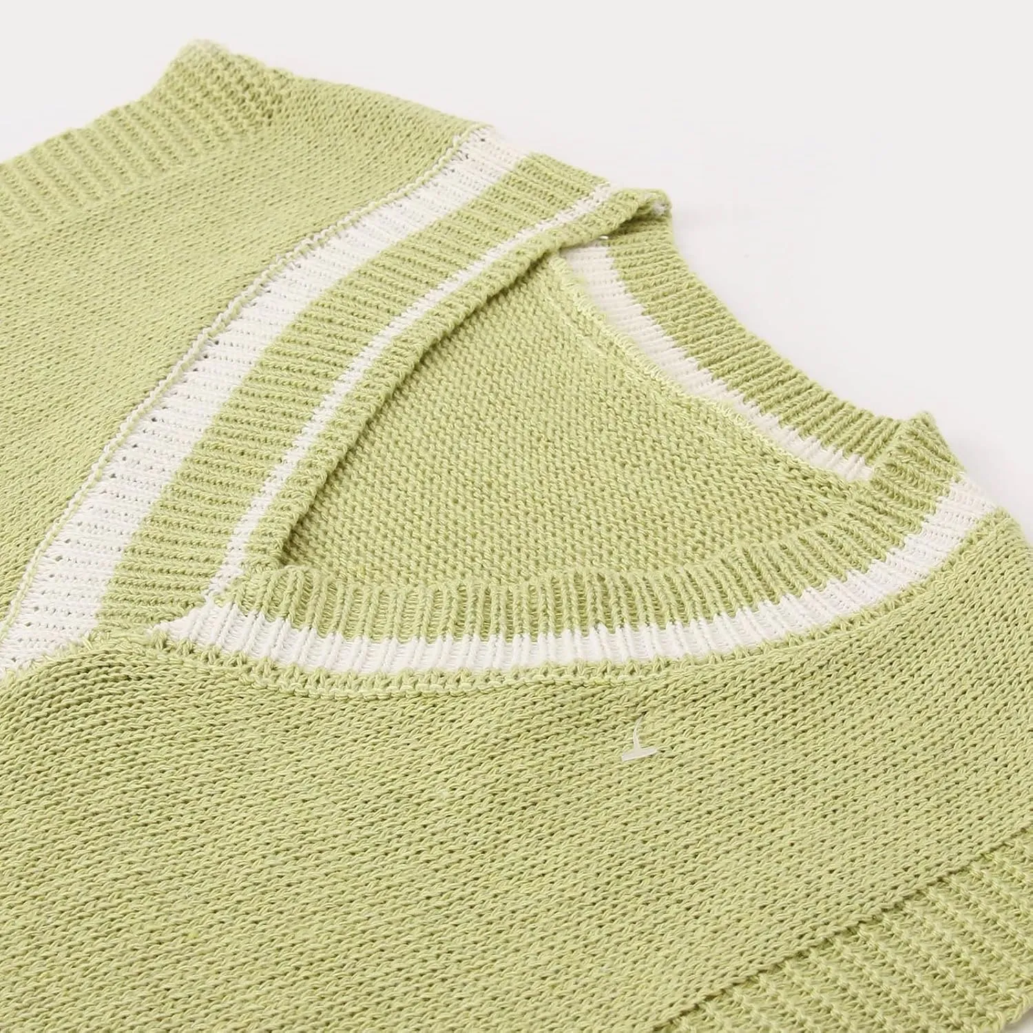 Sleeveless Sweater Vest for Men Color Block Knitted Trendy Pullover Sweater V Neck Comfort Soft Casual Jumper Tops
