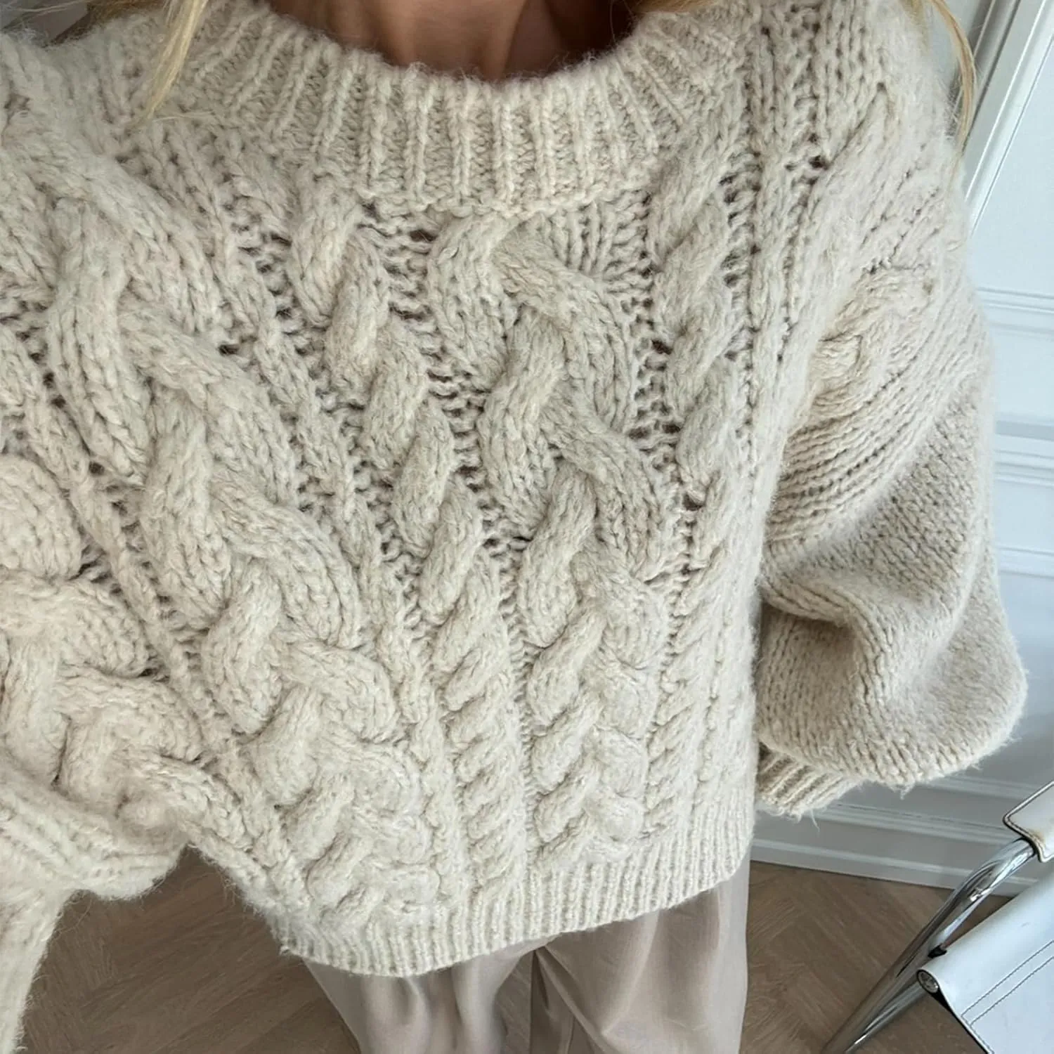 Women Cable Knit Sweaters Crewneck Long Sleeve Chunky Knit Sweater Clean Girl Aesthetic Oversized Pullover Jumper Tops