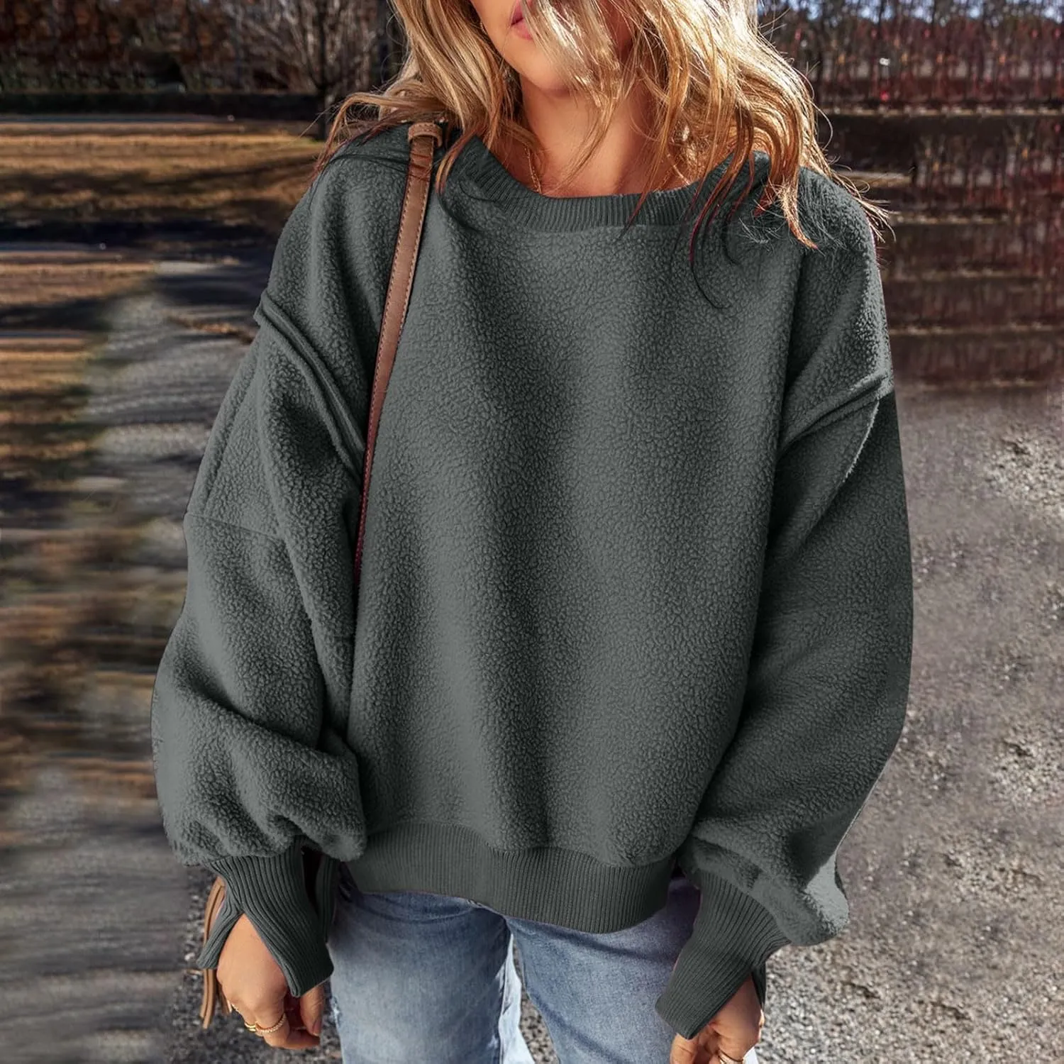 Women's Fleece Sweatshirt Winter Casual Fuzzy Warm Sweatshirt Long Sleeve Patchwork Sherpa Pullover Tops